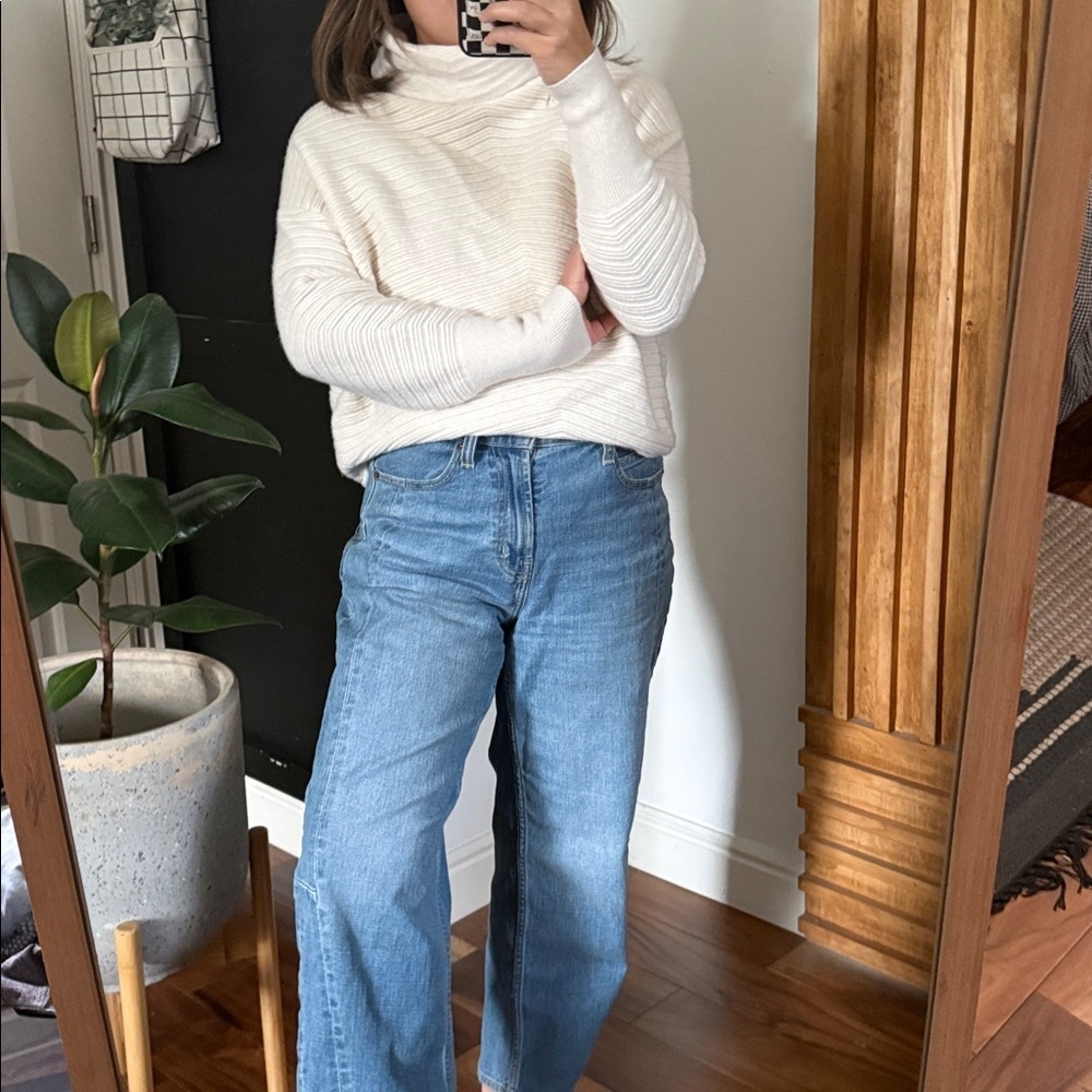 Nordstrom Signature 100% cashmere Cropped Mock Neck Sweater. Size M - Picture 11 of 11